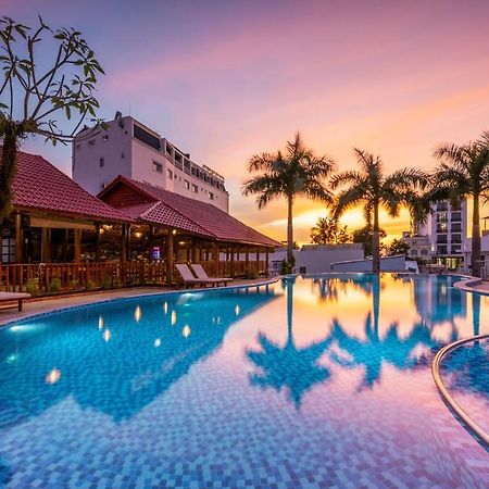 Suncosy Central Hotel Дуонг-Донг Экстерьер фото